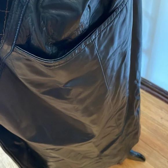 Vintage leather & Suede Coat. - Picture 3 of 5